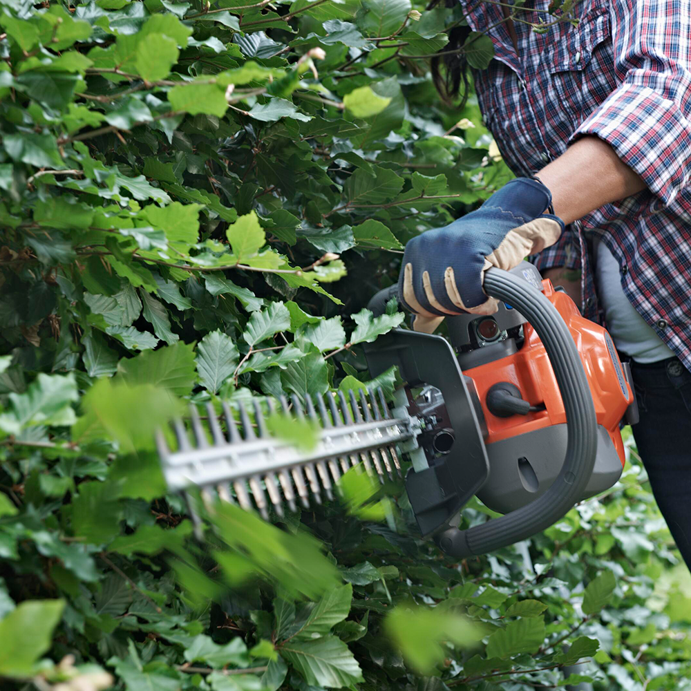 Husqvarna 122HD60 Hedge Trimmer