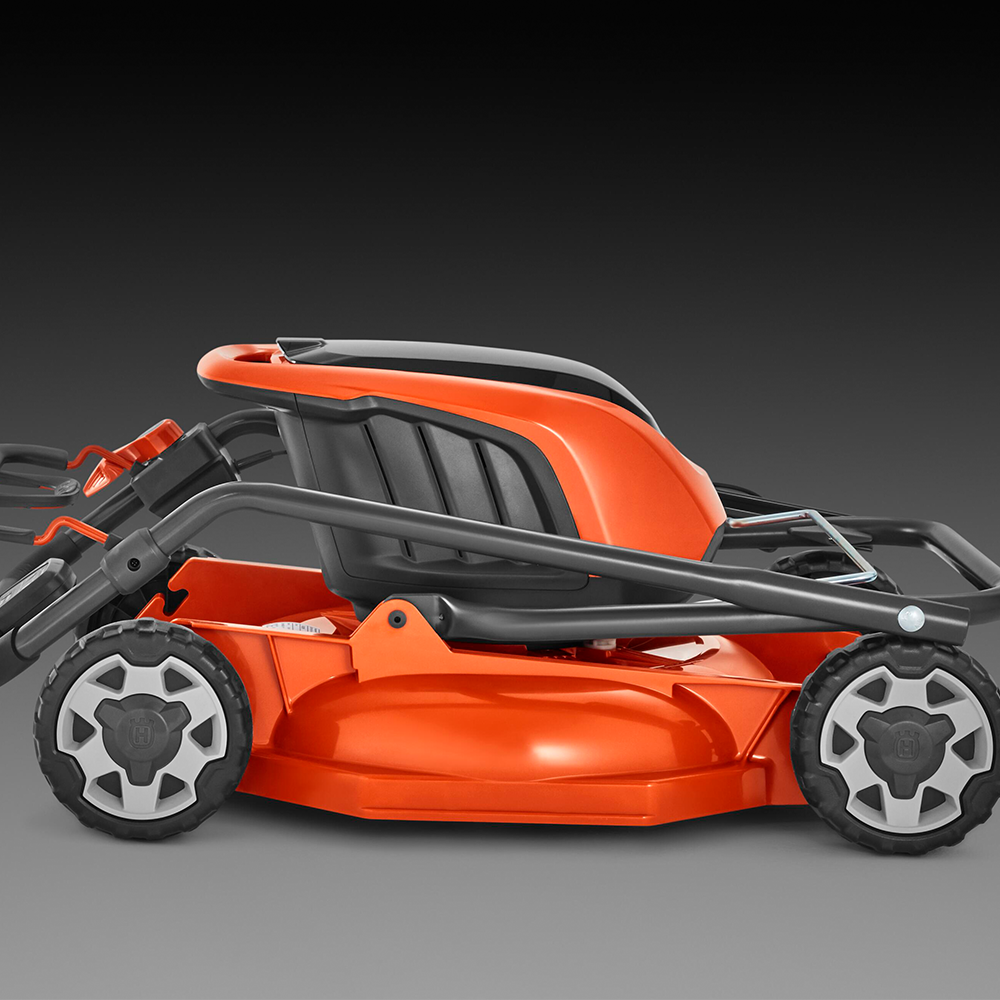 LB146i Lawn mower