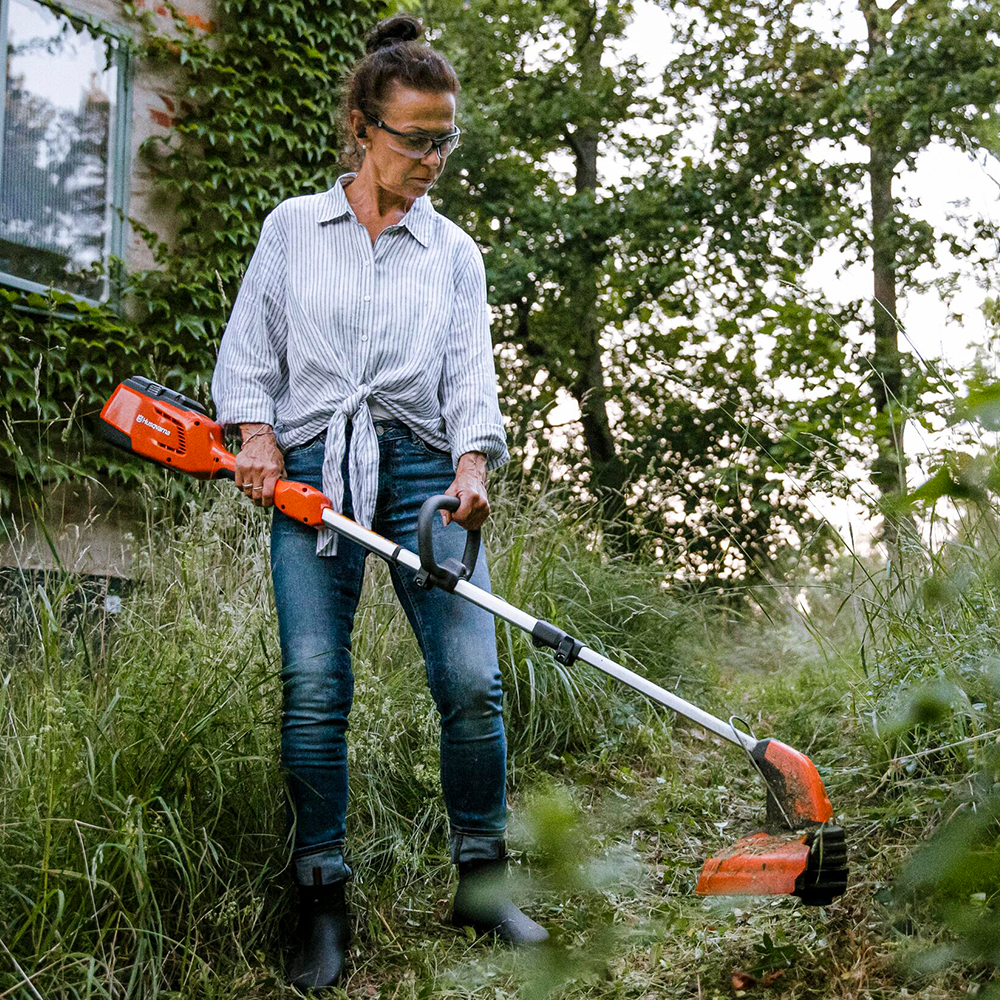 115iL Battery Grass Trimmer