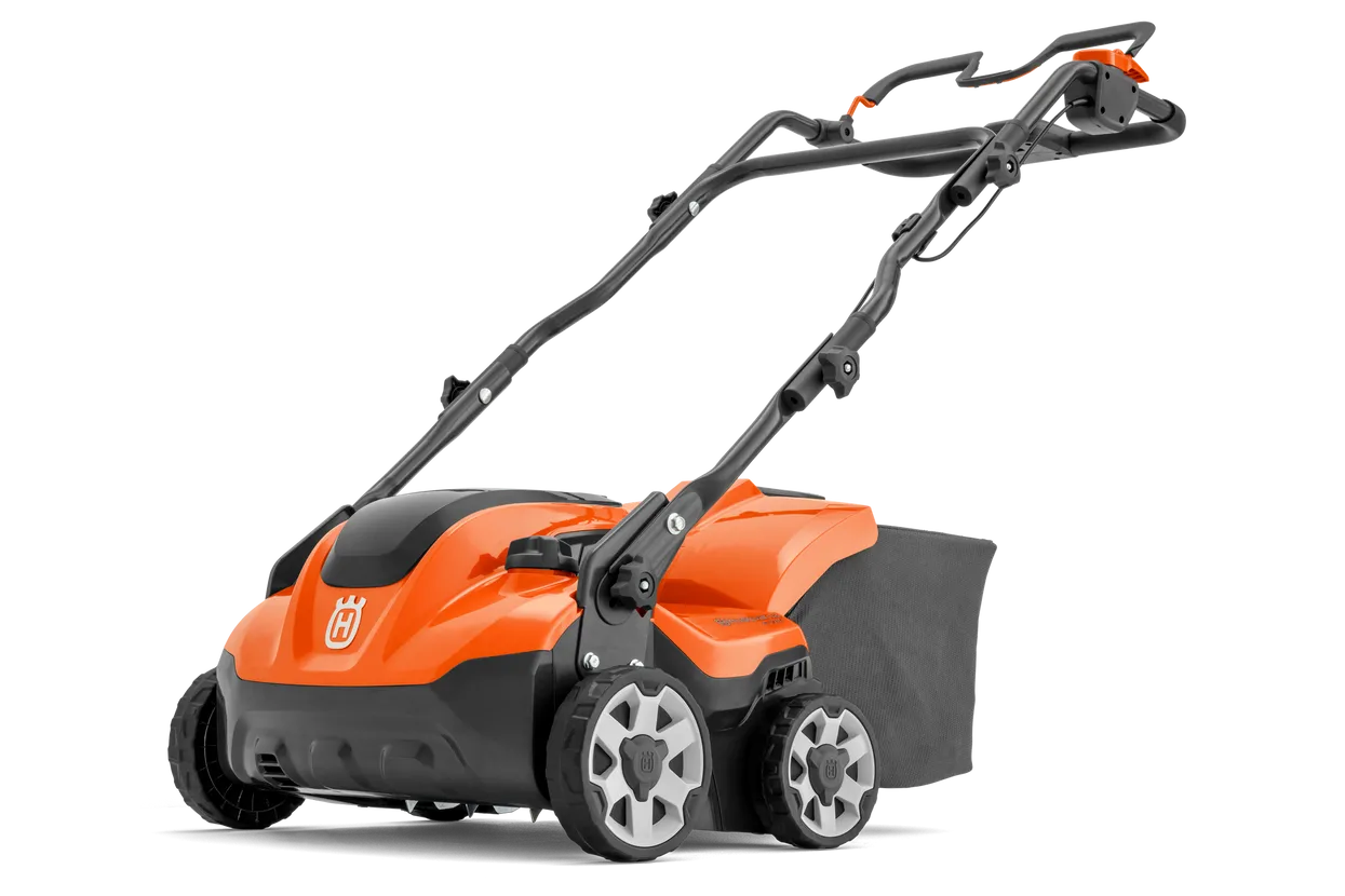 Husqvarna S 138i Scarifiers and Dethatchers