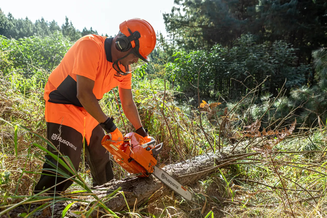 Husqvarna 272 XP Chainsaw 24"